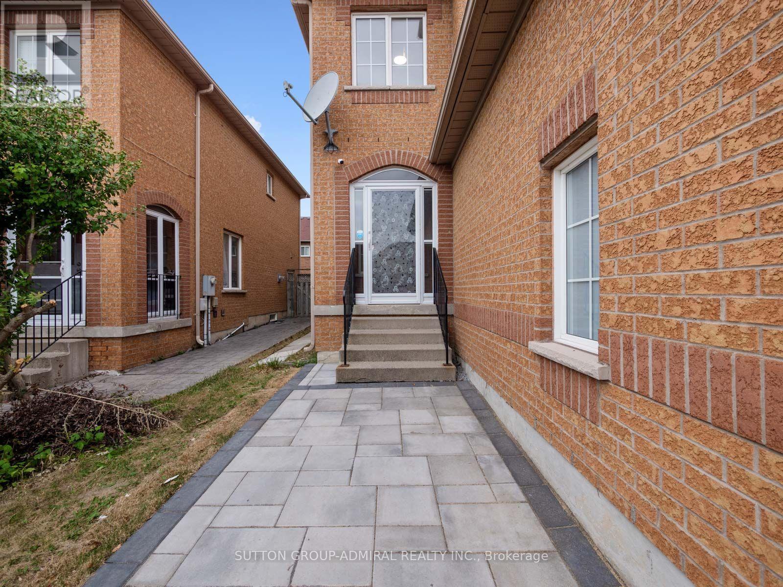 104 Parktree Drive, Vaughan, Ontario  L6A 2R3 - Photo 3 - N13847616