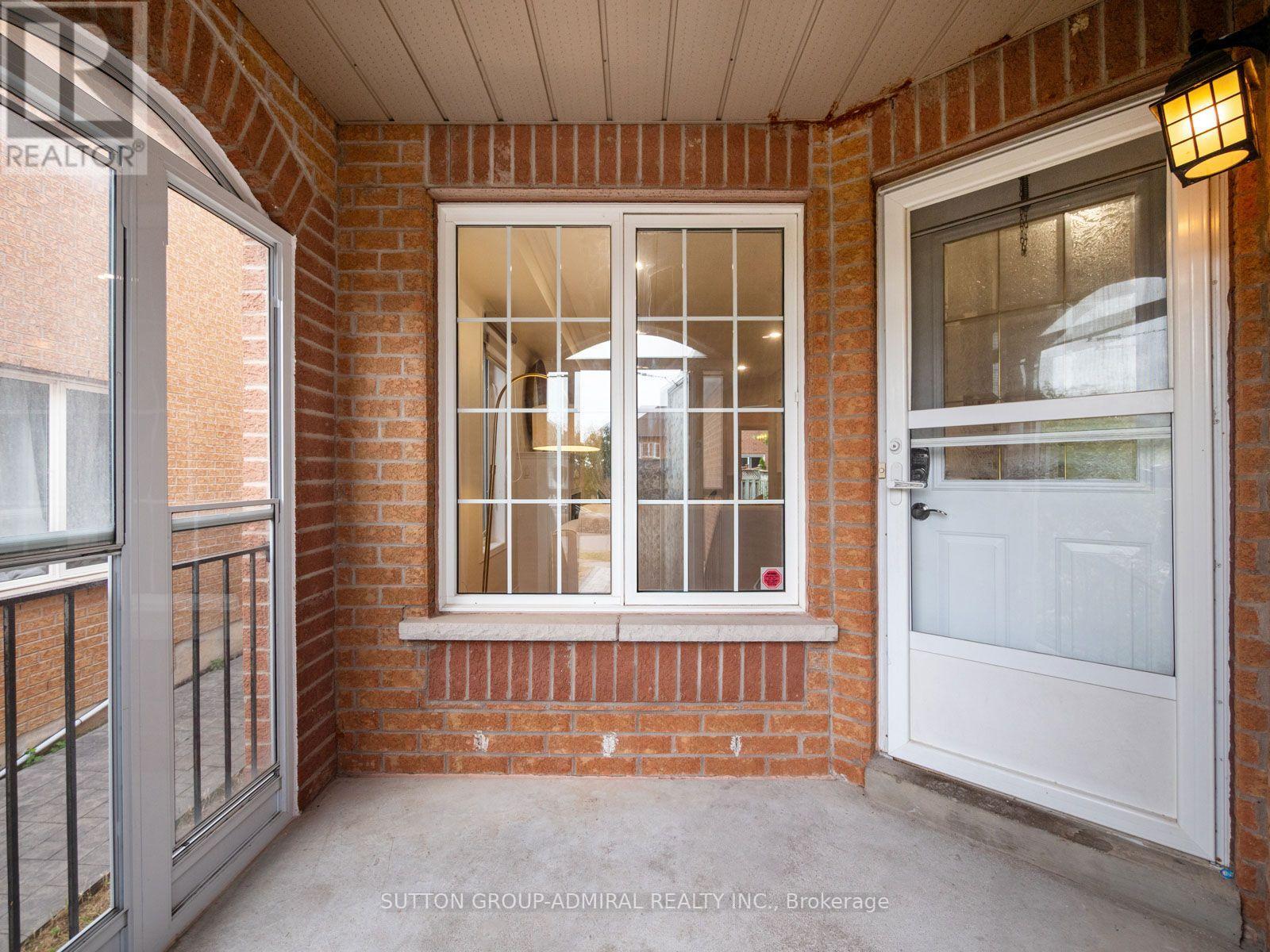 104 Parktree Drive, Vaughan, Ontario  L6A 2R3 - Photo 4 - N13847616