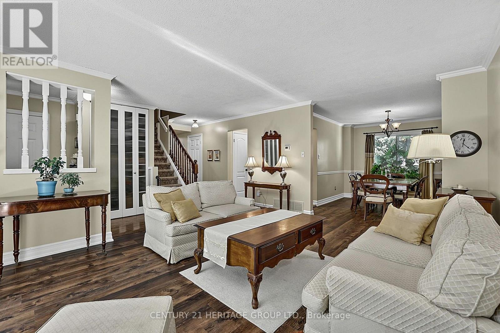 214 Lancaster Avenue, Newmarket, Ontario  L3Y 5X2 - Photo 9 - N13847736