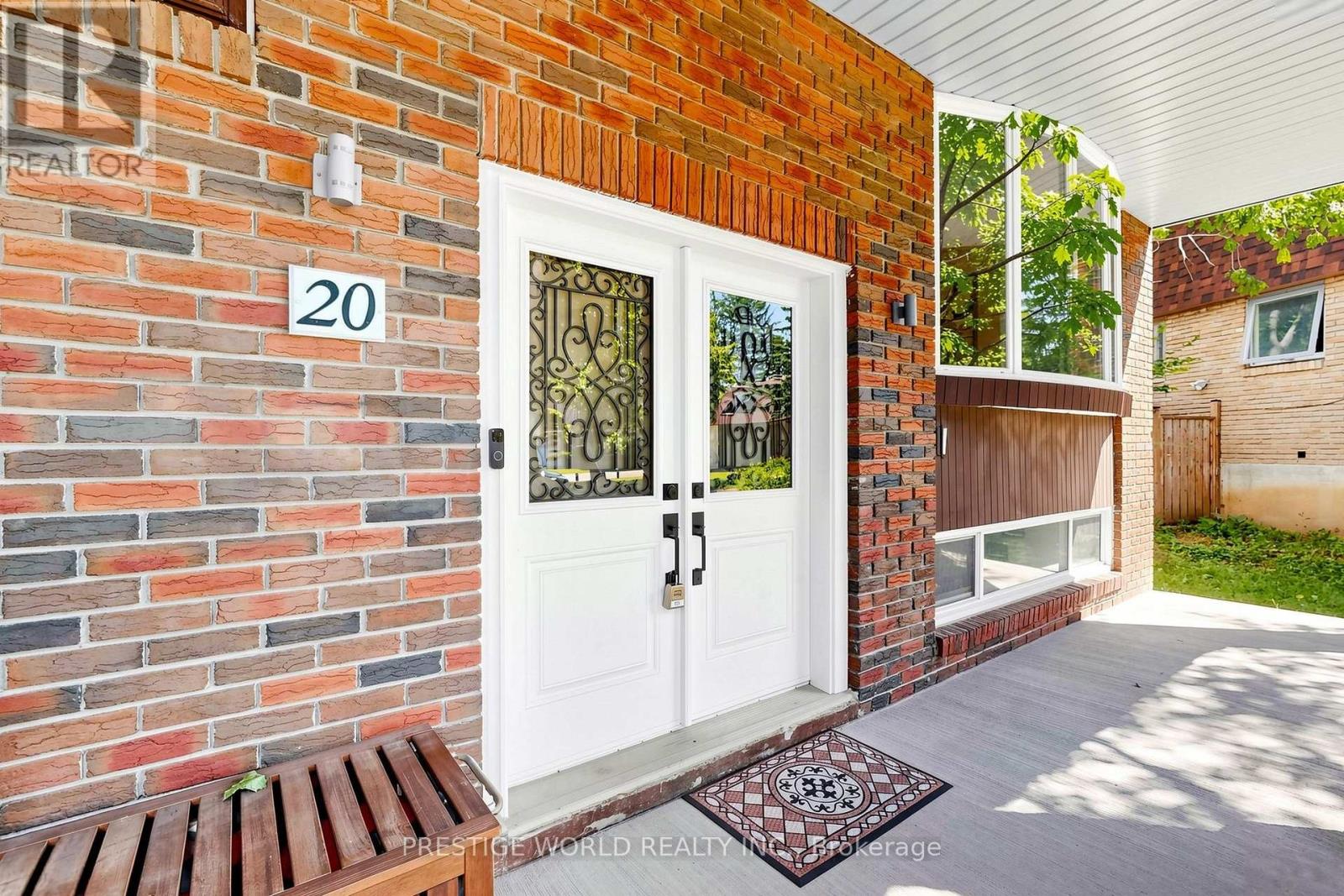 20 Hester Court, Markham, Ontario  L3T 3K5 - Photo 4 - N13847750