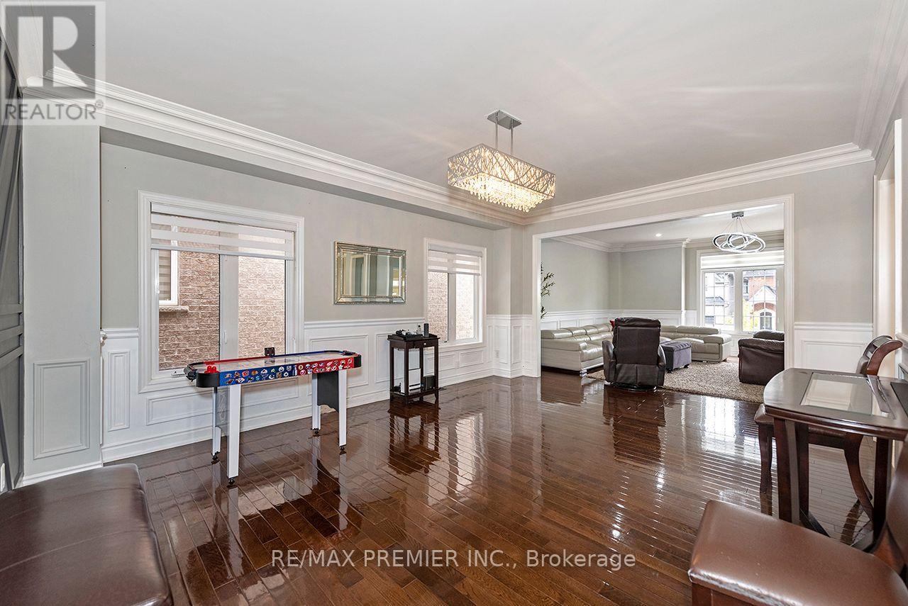 4 George Mckenzie Court, Toronto, Ontario  M9M 0E1 - Photo 17 - W13847356