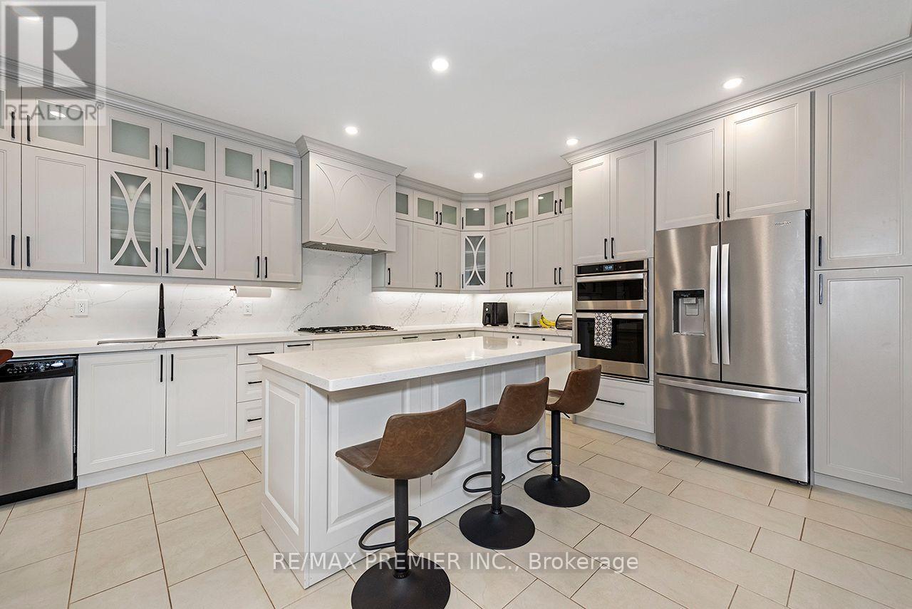 4 George Mckenzie Court, Toronto, Ontario  M9M 0E1 - Photo 23 - W13847356