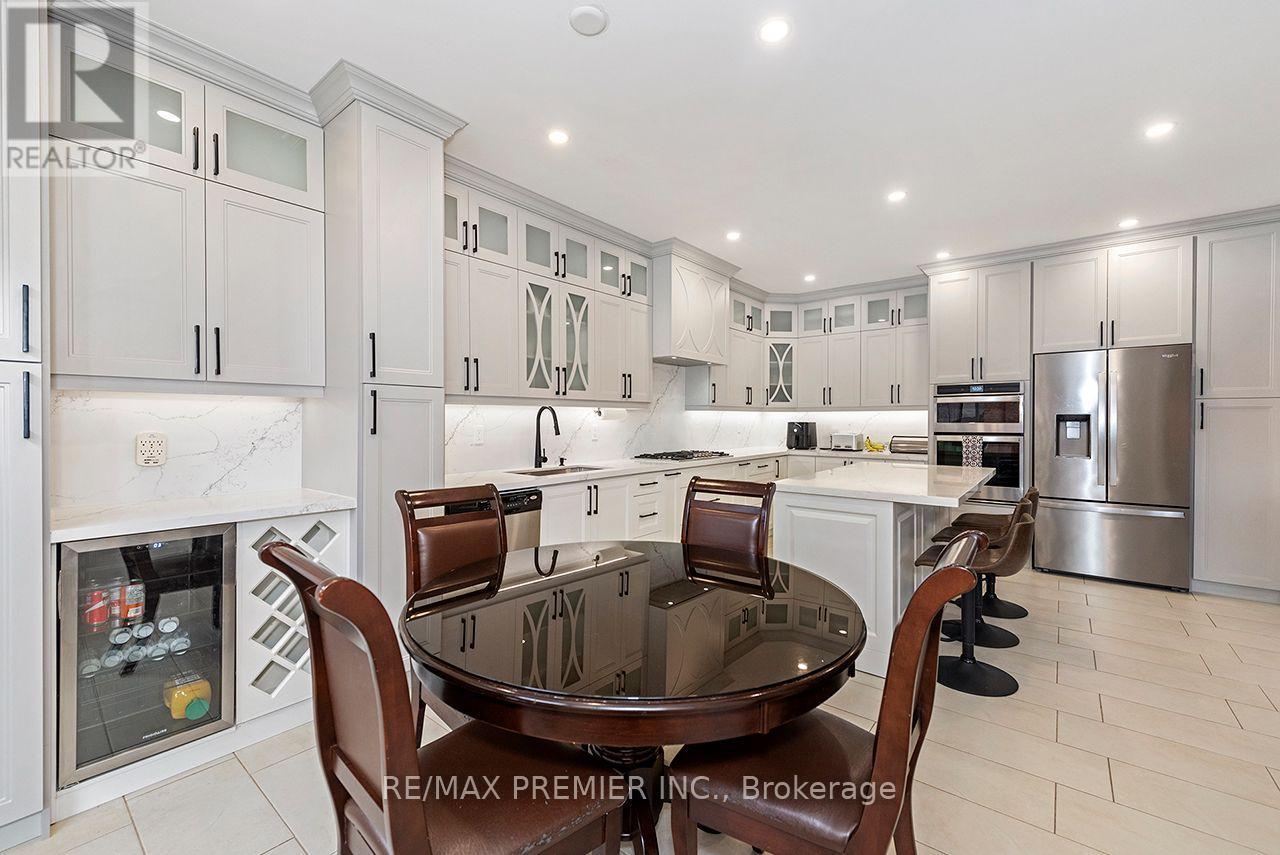 4 George Mckenzie Court, Toronto, Ontario  M9M 0E1 - Photo 26 - W13847356