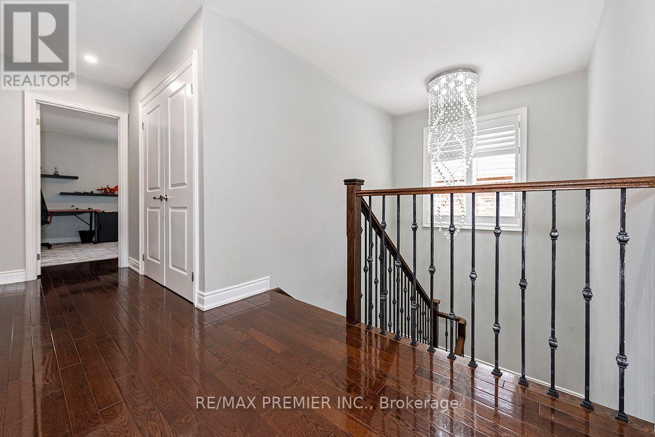 4 George Mckenzie Court, Toronto, Ontario  M9M 0E1 - Photo 28 - W13847356