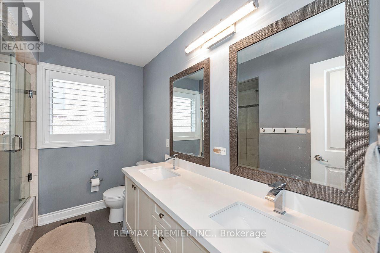 4 George Mckenzie Court, Toronto, Ontario  M9M 0E1 - Photo 35 - W13847356