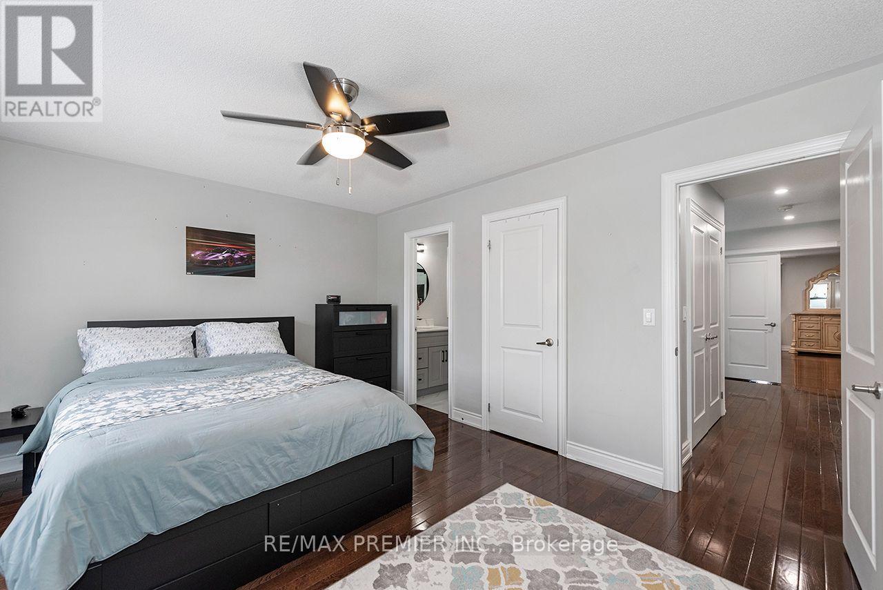 4 George Mckenzie Court, Toronto, Ontario  M9M 0E1 - Photo 40 - W13847356