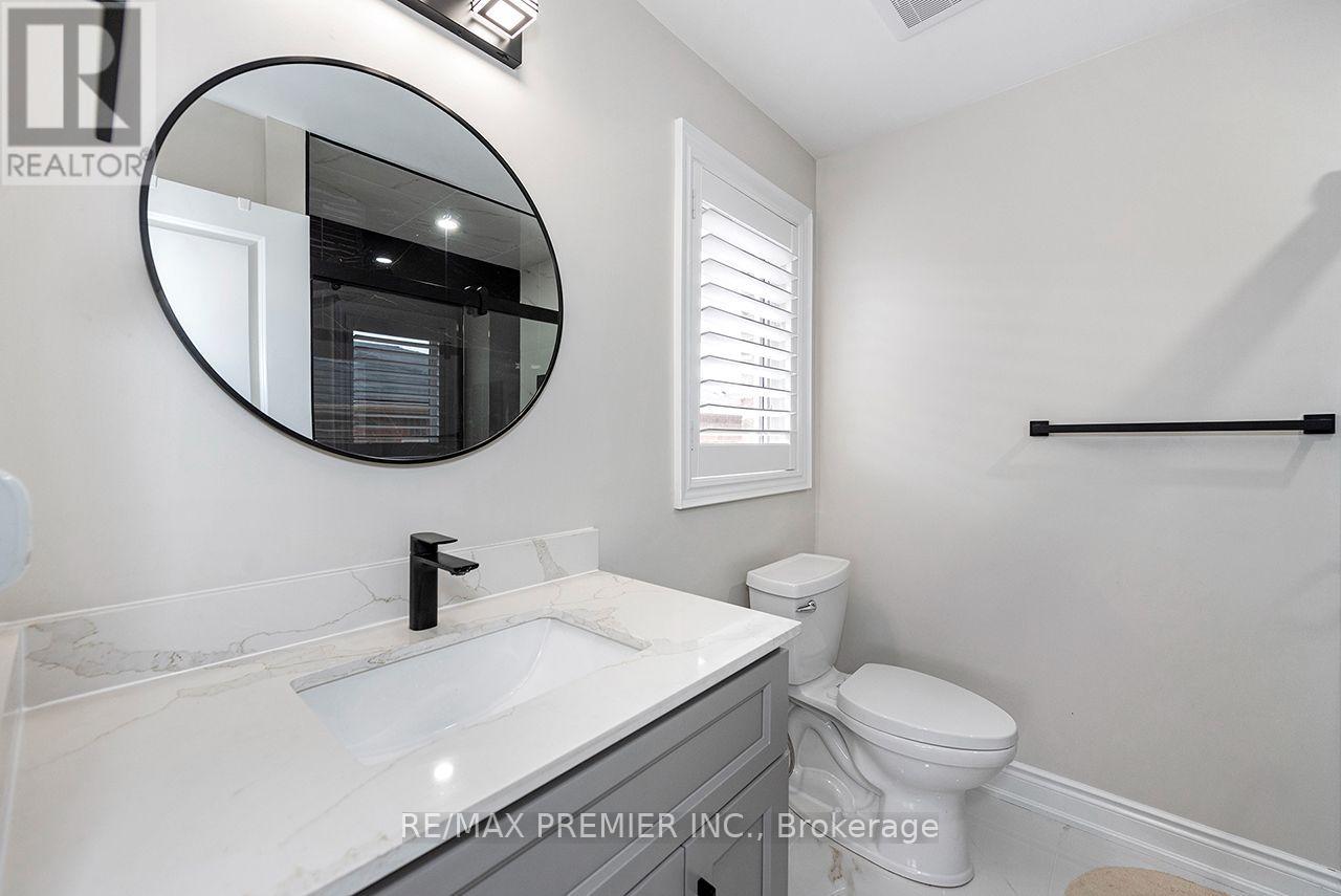 4 George Mckenzie Court, Toronto, Ontario  M9M 0E1 - Photo 42 - W13847356