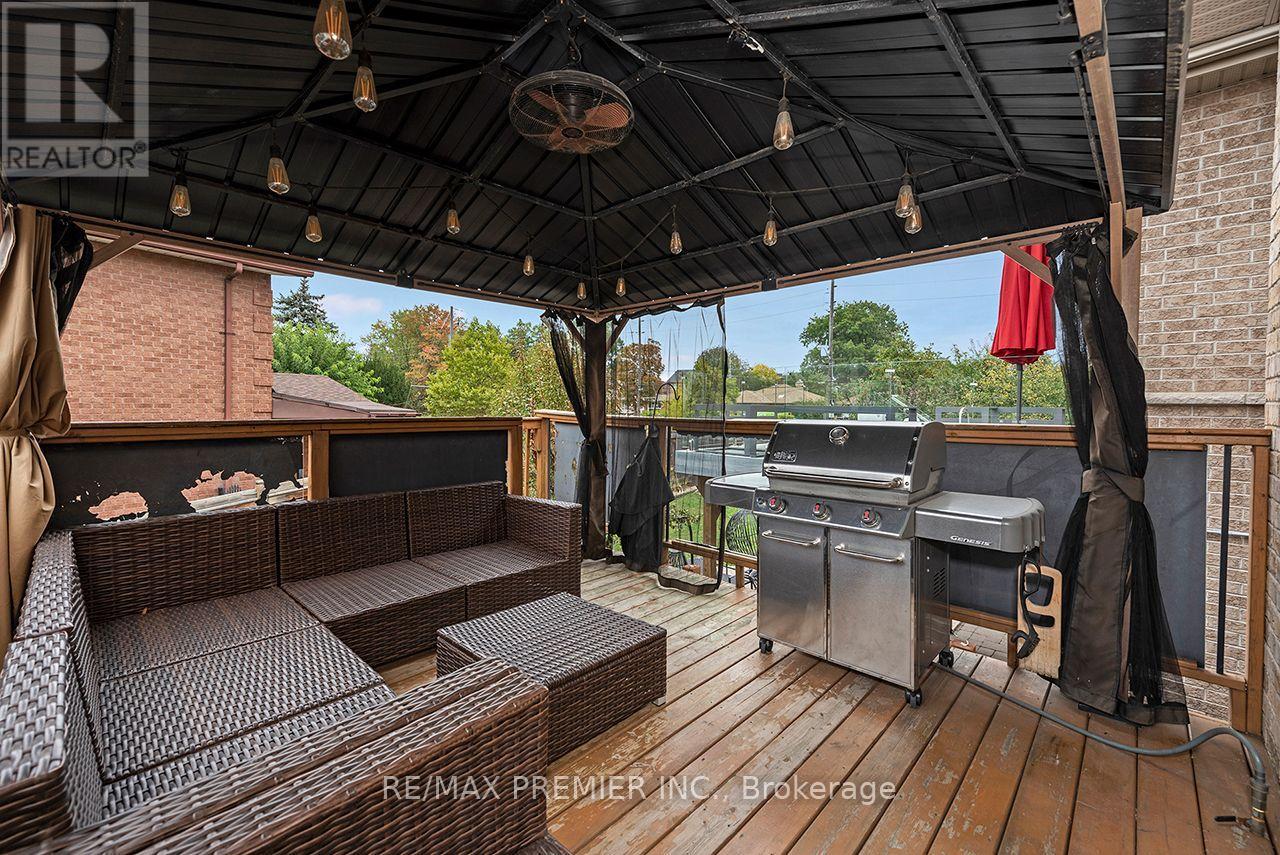 4 George Mckenzie Court, Toronto, Ontario  M9M 0E1 - Photo 48 - W13847356
