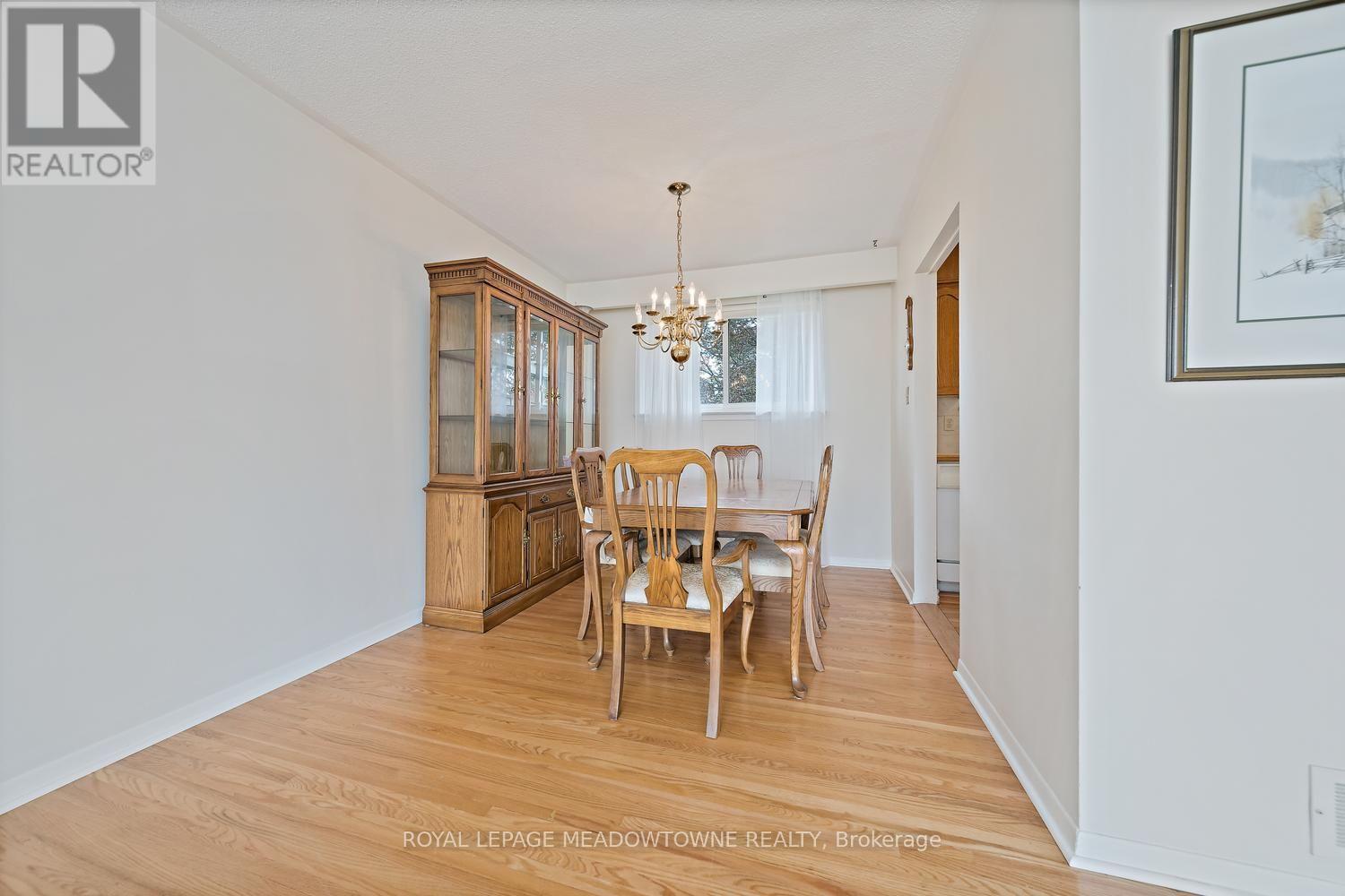 5 Lucinda Place, Halton Hills, Ontario  L7G 1J8 - Photo 11 - W13847394