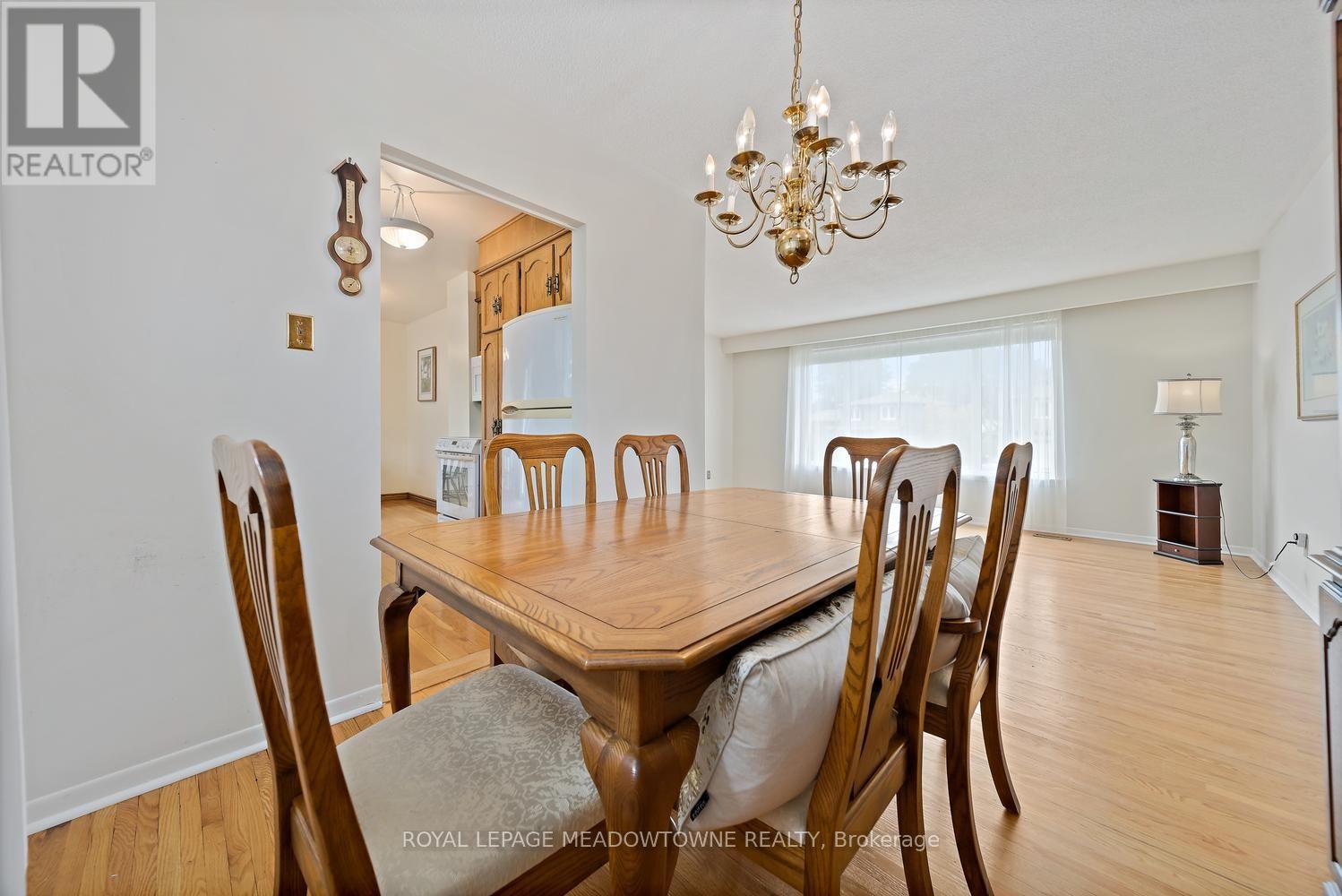 5 Lucinda Place, Halton Hills, Ontario  L7G 1J8 - Photo 12 - W13847394