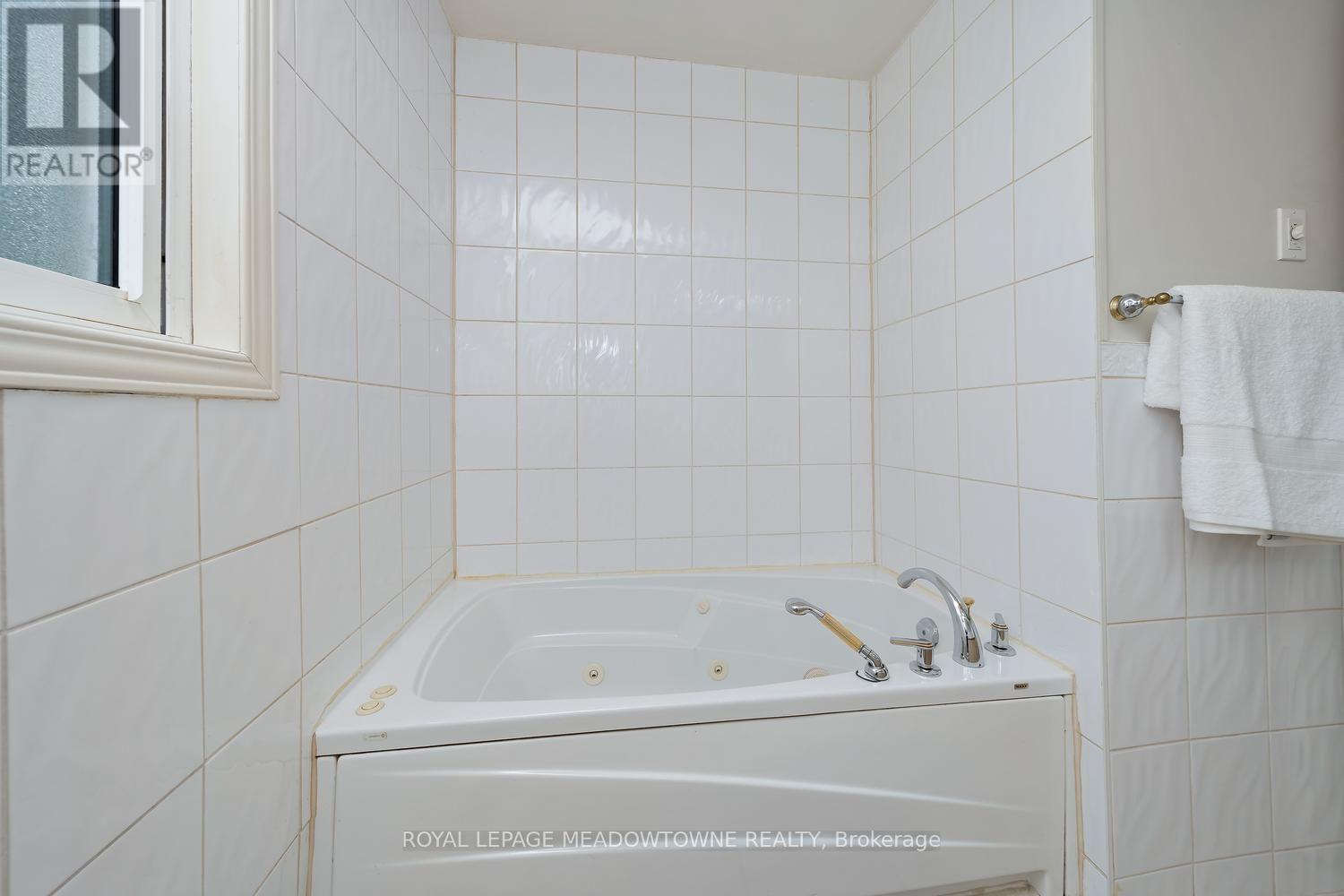 5 Lucinda Place, Halton Hills, Ontario  L7G 1J8 - Photo 26 - W13847394