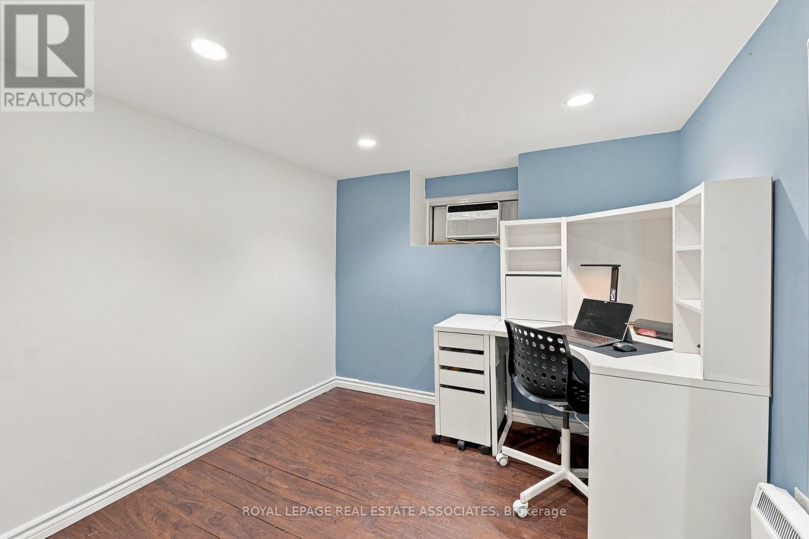 268 Troy Street, Mississauga, Ontario  L5G 1S7 - Photo 12 - W13847412
