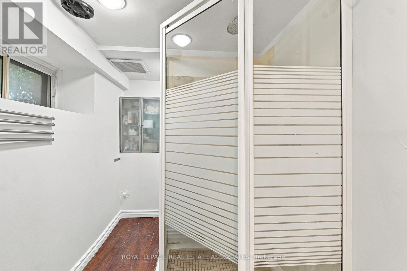 268 Troy Street, Mississauga, Ontario  L5G 1S7 - Photo 15 - W13847412