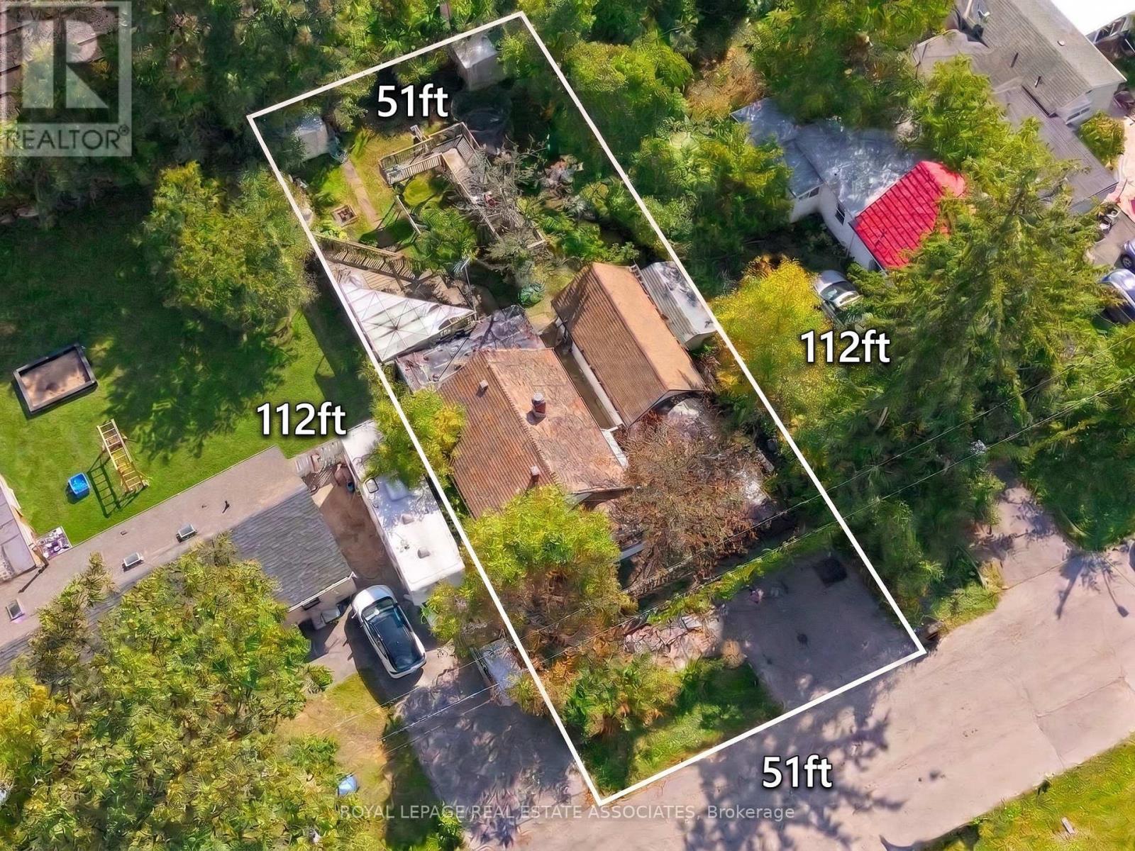 268 Troy Street, Mississauga, Ontario  L5G 1S7 - Photo 2 - W13847412