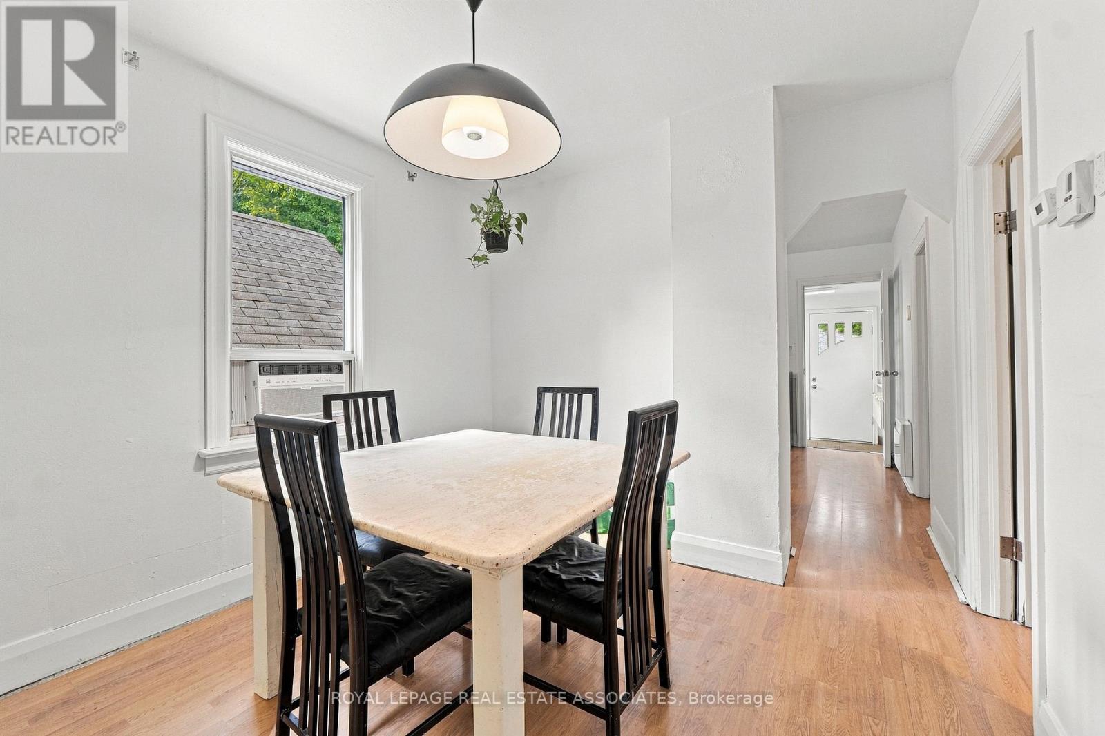 268 Troy Street, Mississauga, Ontario  L5G 1S7 - Photo 5 - W13847412