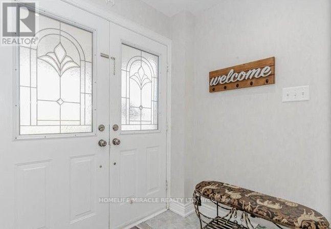 58 Summerdale Crescent, Brampton, Ontario  L6X 4V9 - Photo 3 - W13847418