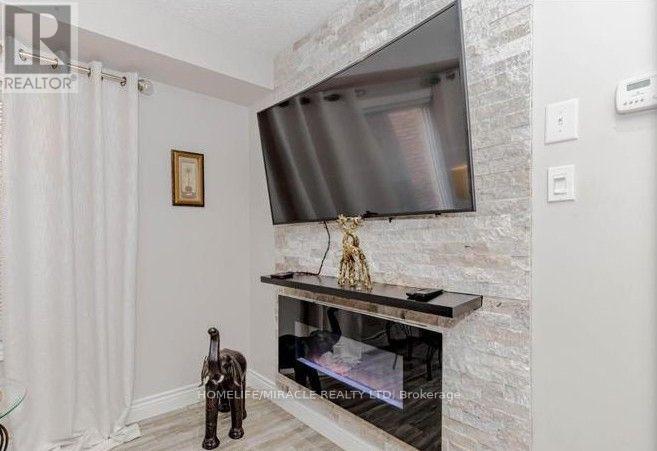58 Summerdale Crescent, Brampton, Ontario  L6X 4V9 - Photo 7 - W13847418