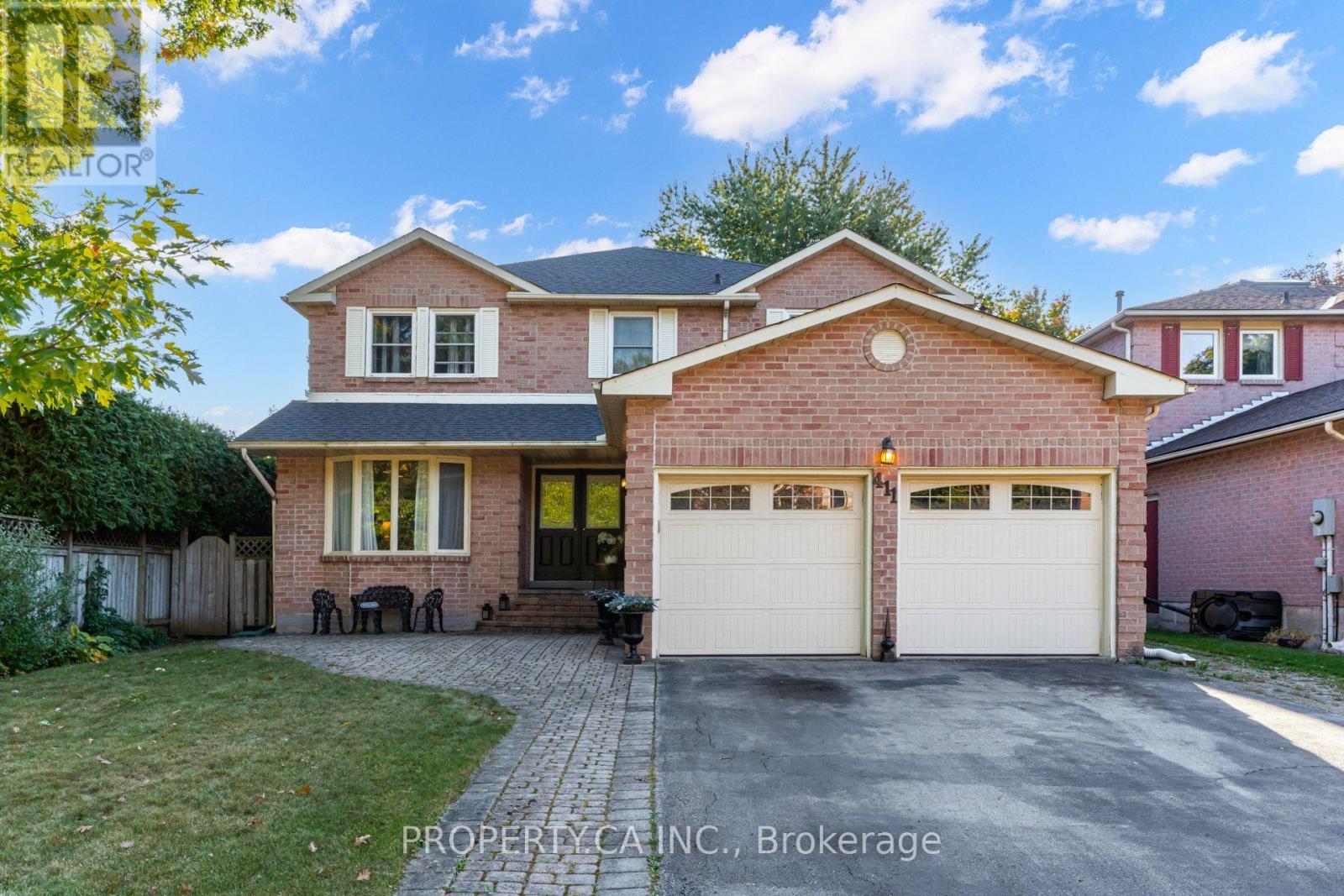 411 FREEMAN CRESCENT, Oakville, Ontario
