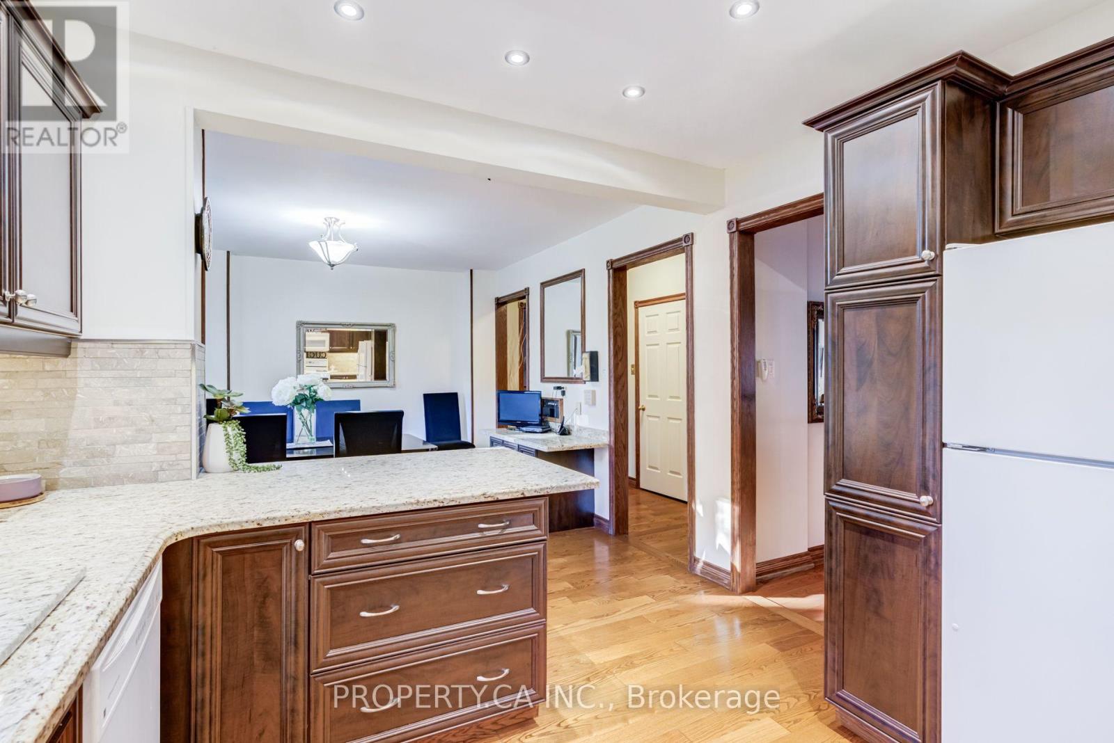 411 Freeman Crescent, Oakville, Ontario  L6H 4R4 - Photo 15 - W13847420