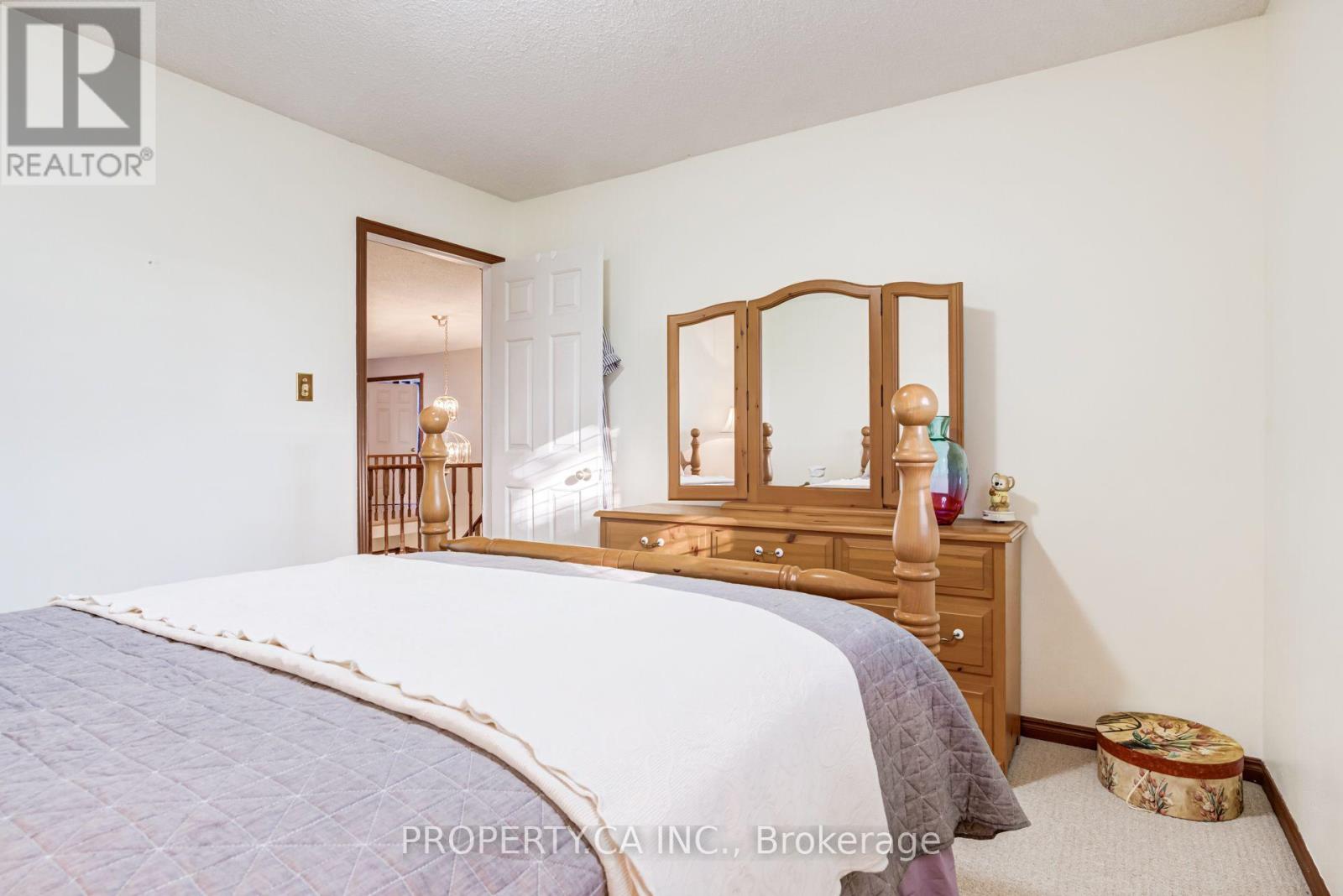 411 Freeman Crescent, Oakville, Ontario  L6H 4R4 - Photo 38 - W13847420