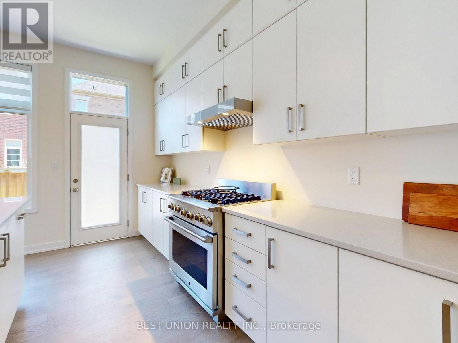 339 Harold Dent Trail, Oakville, Ontario  L6M 1R3 - Photo 20 - W13847434