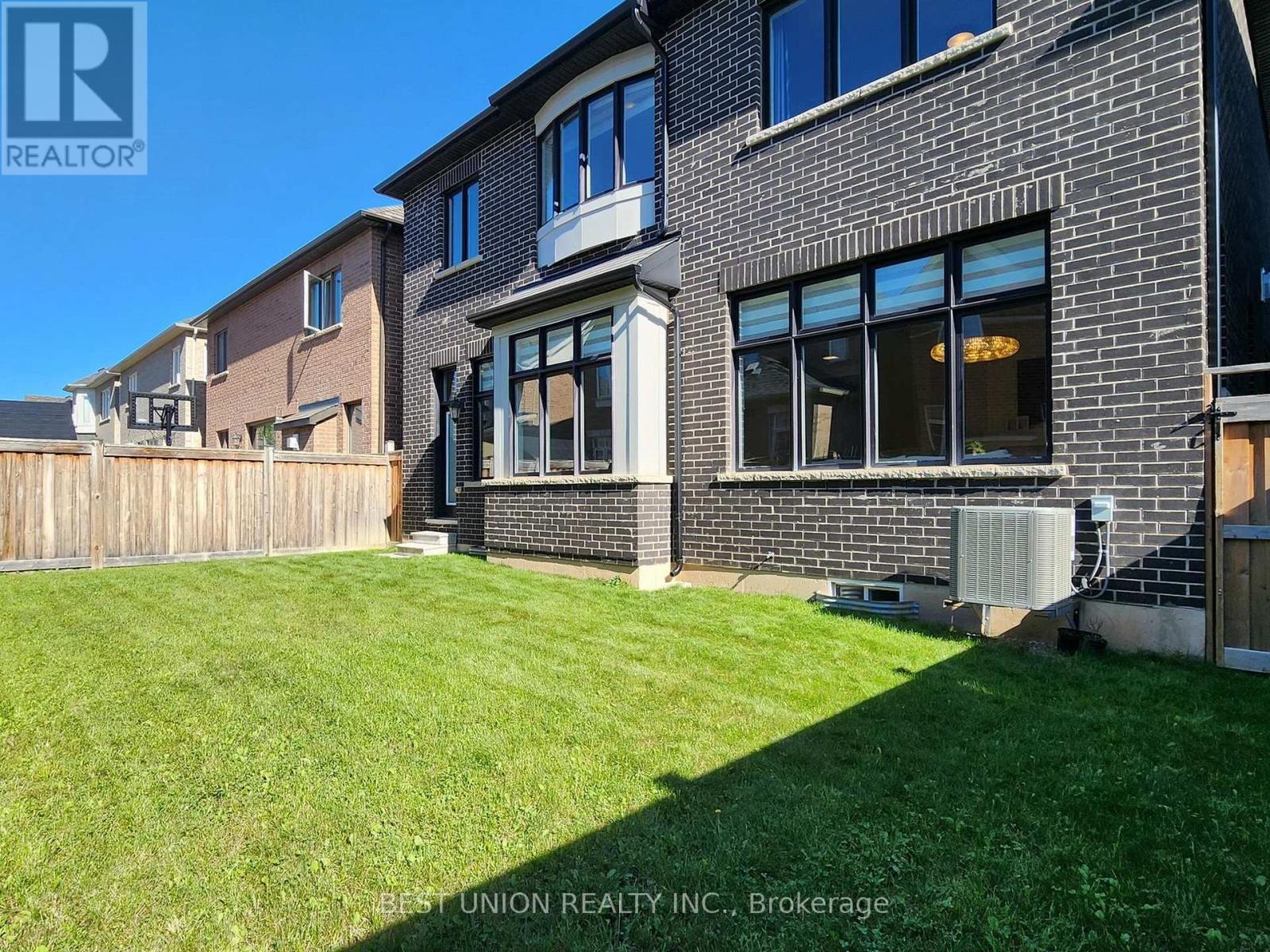 339 Harold Dent Trail, Oakville, Ontario  L6M 1R3 - Photo 44 - W13847434