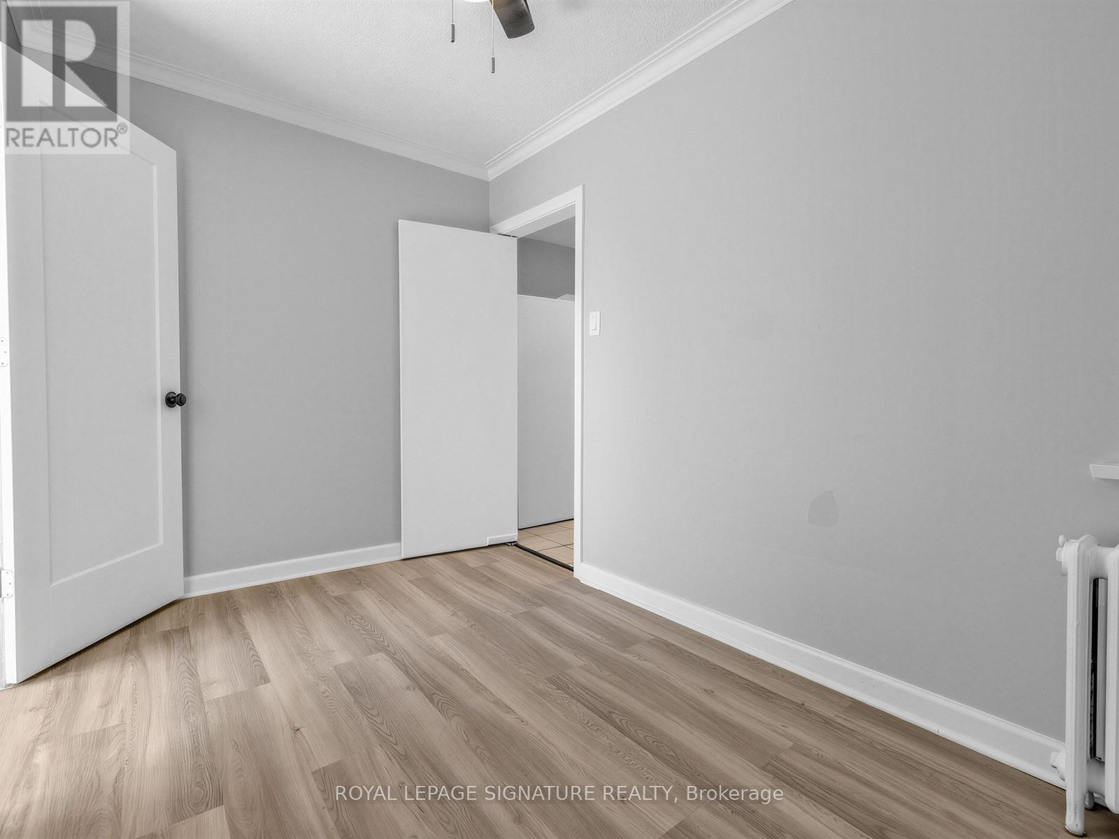 2260 Eglinton Avenue W, Toronto, Ontario  M6E 2L3 - Photo 10 - W13847496