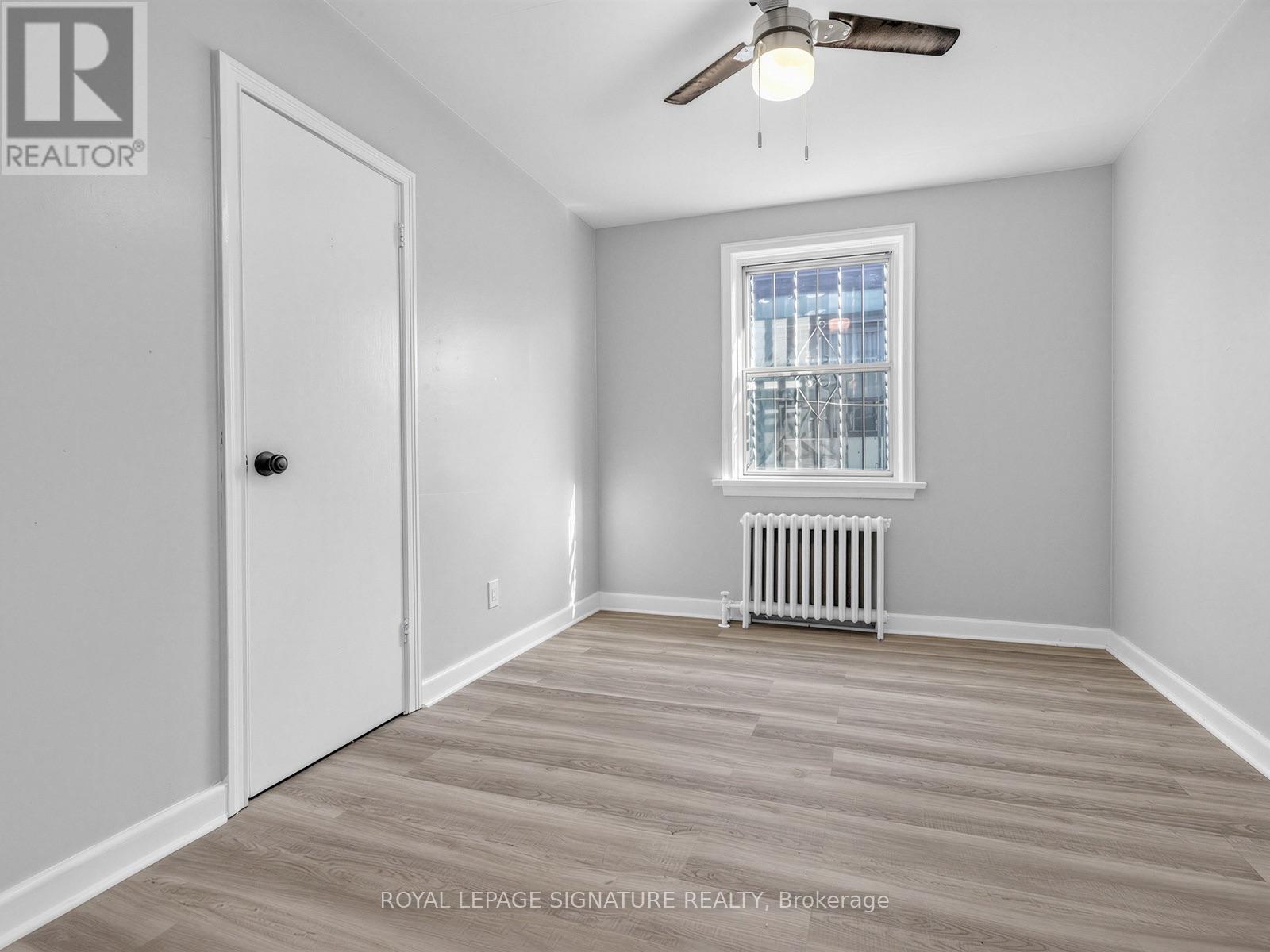 2260 Eglinton Avenue W, Toronto, Ontario  M6E 2L3 - Photo 15 - W13847496