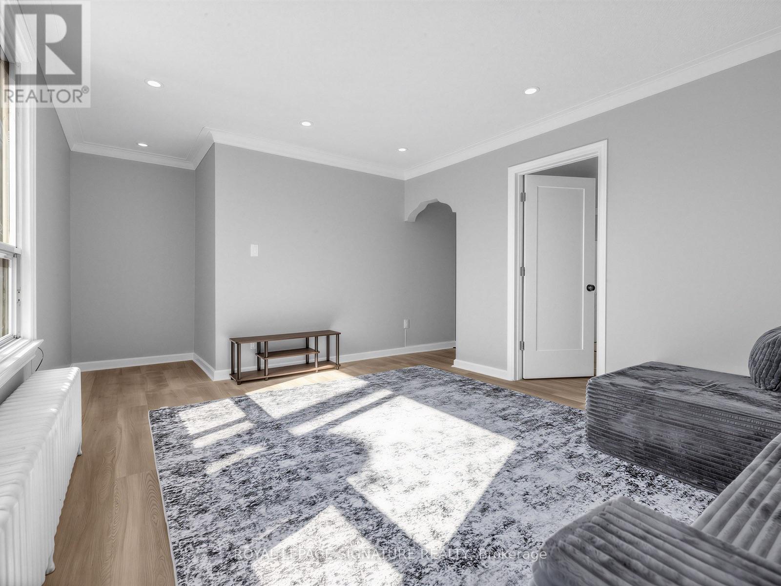2260 Eglinton Avenue W, Toronto, Ontario  M6E 2L3 - Photo 5 - W13847496