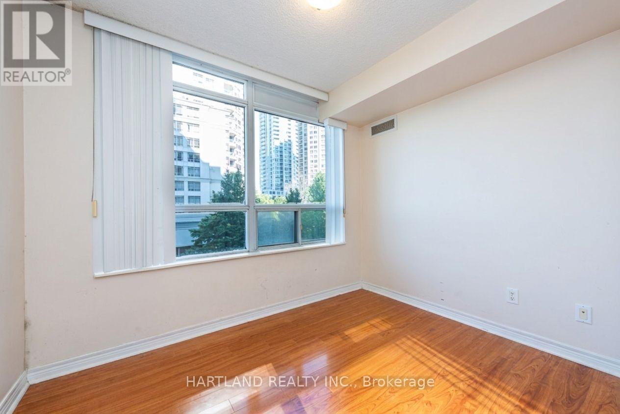 405 - 310 Burnhamthorpe Road W, Mississauga, Ontario  L5B 4P9 - Photo 11 - W13847498