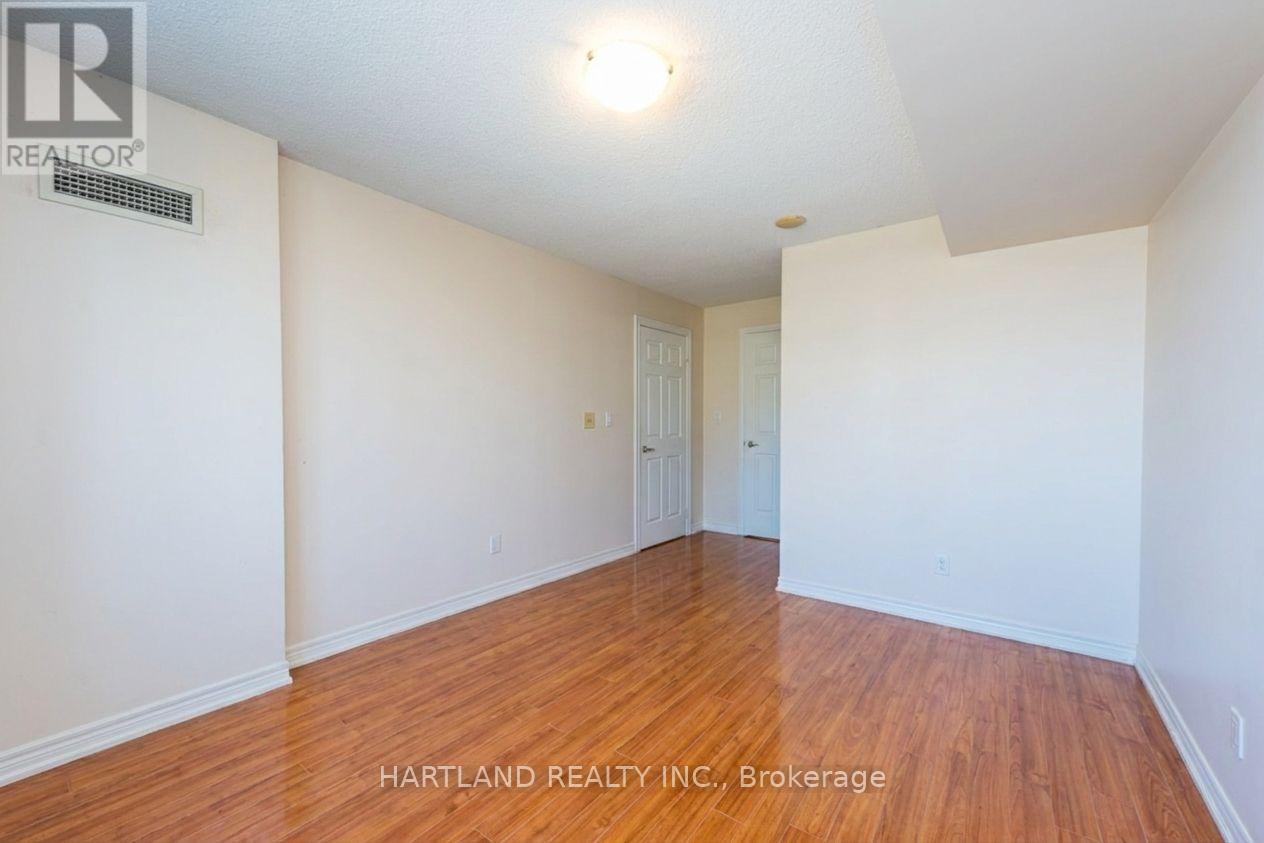405 - 310 Burnhamthorpe Road W, Mississauga, Ontario  L5B 4P9 - Photo 14 - W13847498