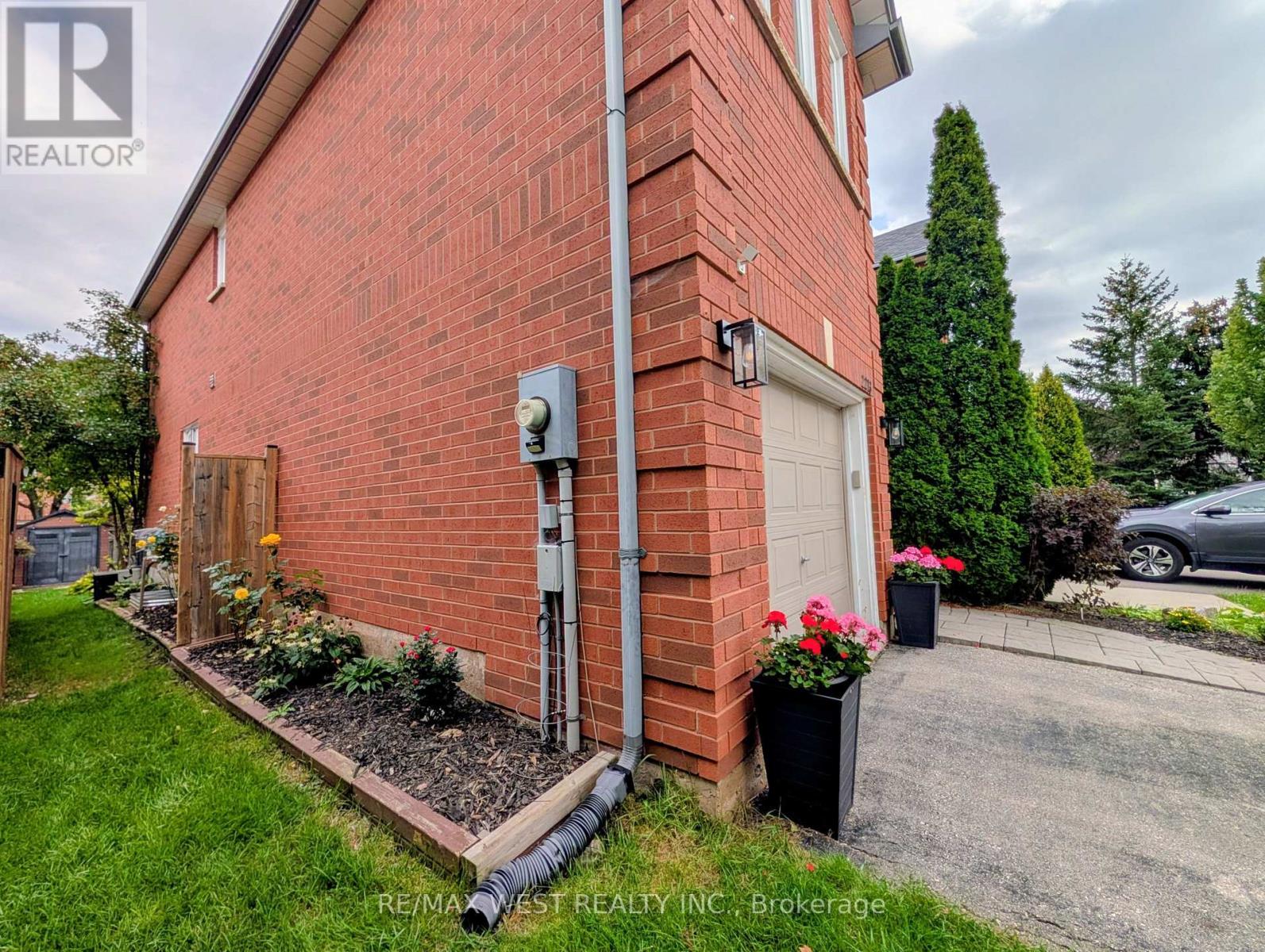 2213 Ridge Landing, Oakville, Ontario  L6M 3L7 - Photo 2 - W13847548
