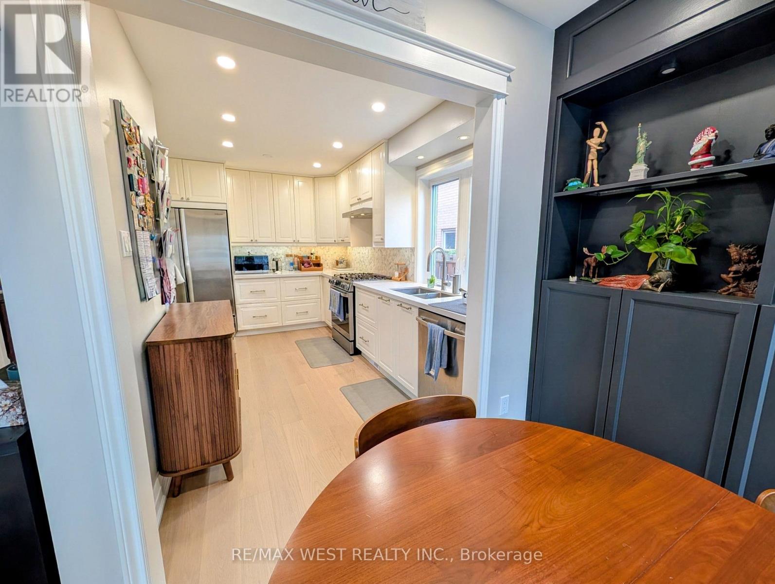 2213 Ridge Landing, Oakville, Ontario  L6M 3L7 - Photo 5 - W13847548