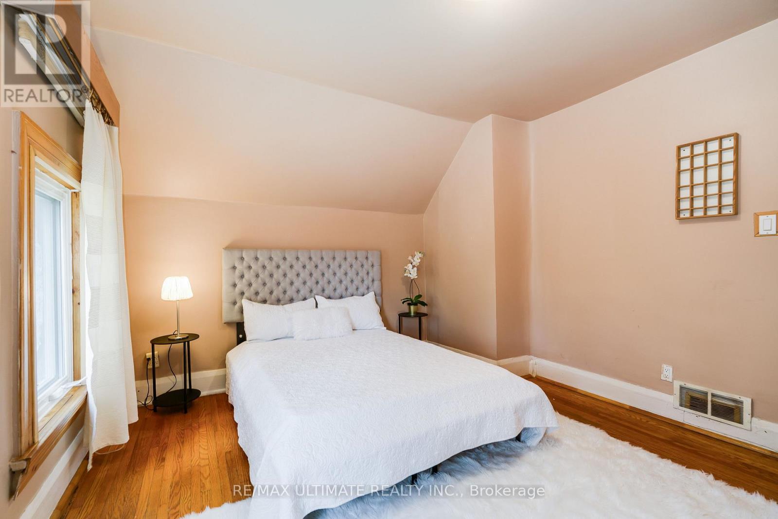 251 Boon Avenue, Toronto, Ontario  M6E 3Z7 - Photo 17 - W13847654