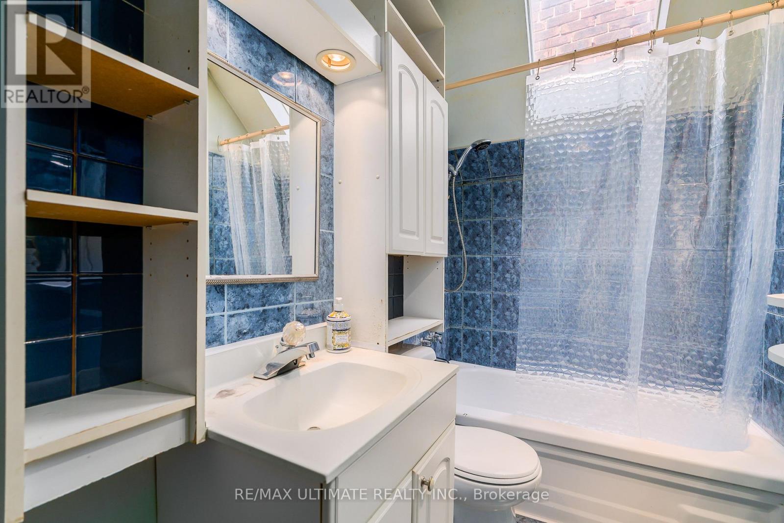 251 Boon Avenue, Toronto, Ontario  M6E 3Z7 - Photo 21 - W13847654
