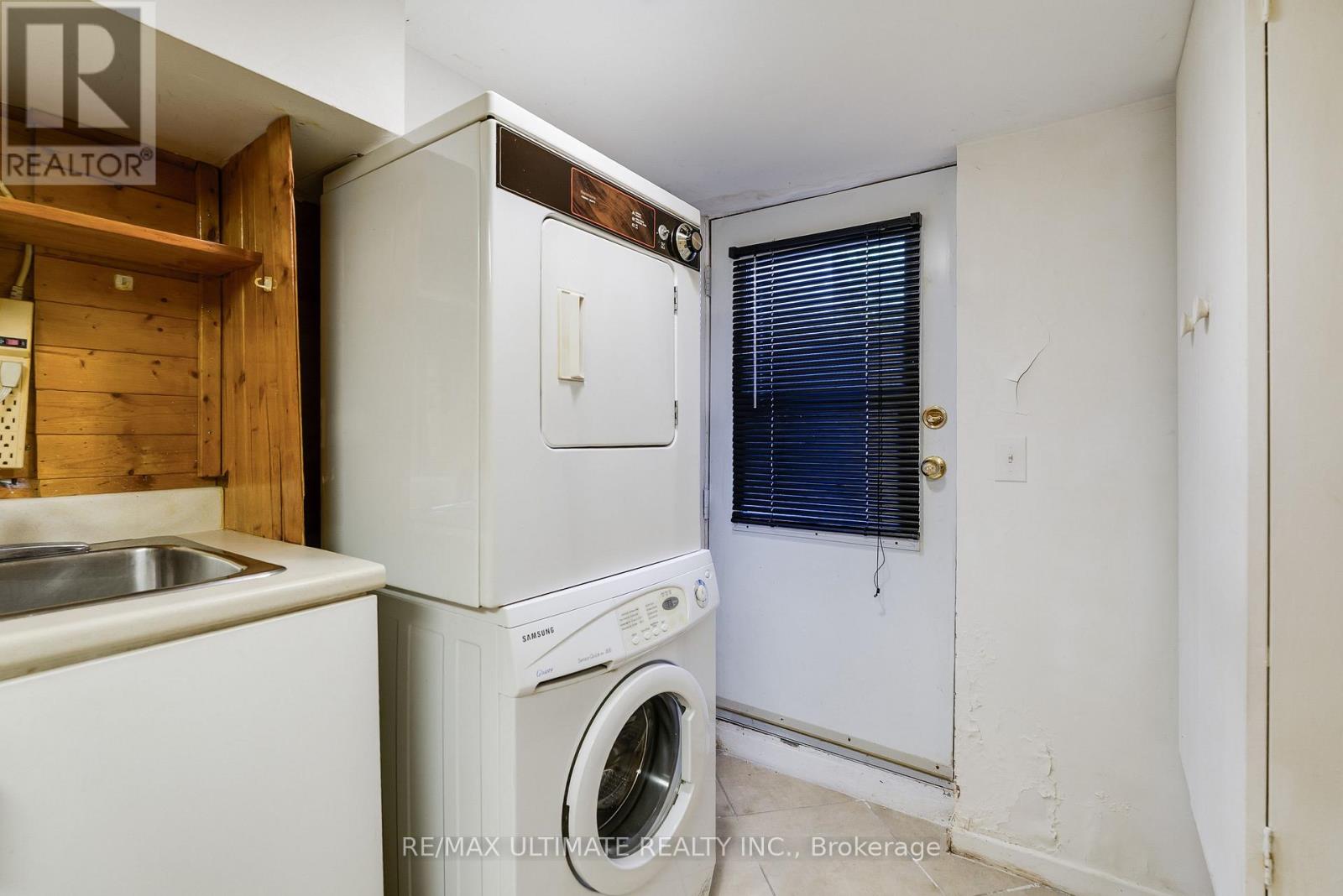 251 Boon Avenue, Toronto, Ontario  M6E 3Z7 - Photo 24 - W13847654