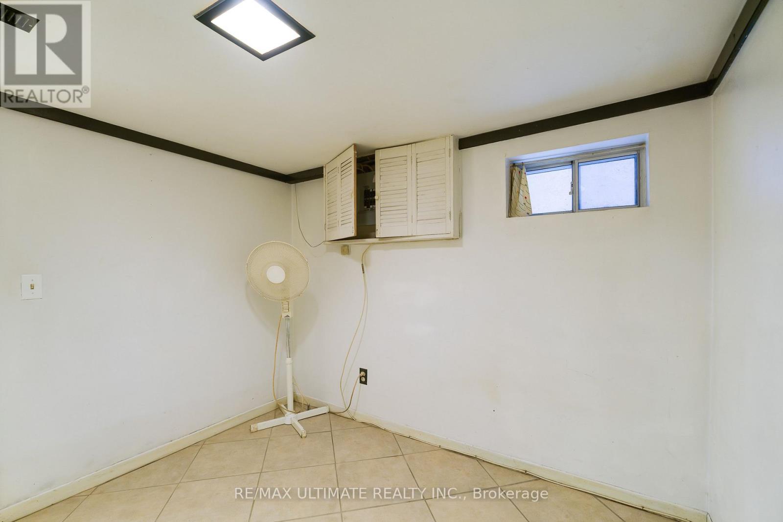 251 Boon Avenue, Toronto, Ontario  M6E 3Z7 - Photo 28 - W13847654