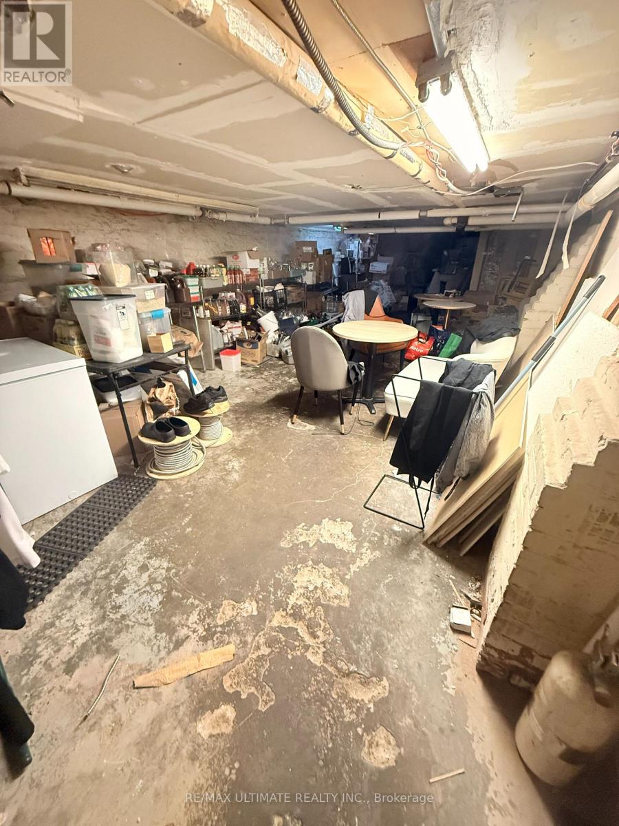 2865 Dundas Street W, Toronto, Ontario  M6P 1Y9 - Photo 11 - W13847658