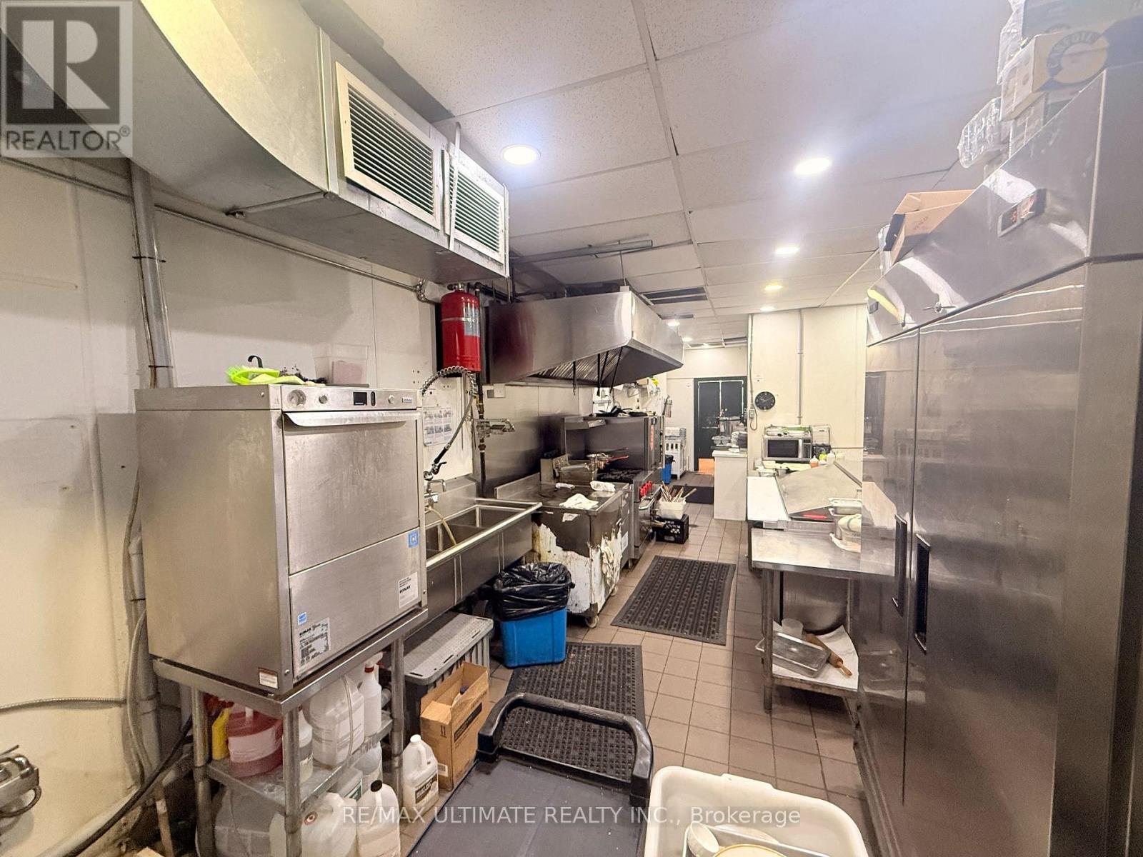 2865 Dundas Street W, Toronto, Ontario  M6P 1Y9 - Photo 14 - W13847658
