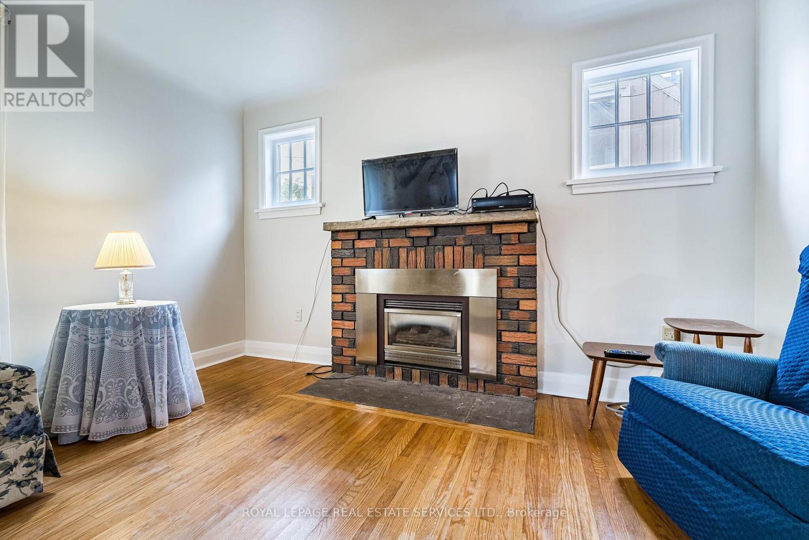 46 Frederick Street, Brampton, Ontario  L6Y 1G6 - Photo 5 - W13847676