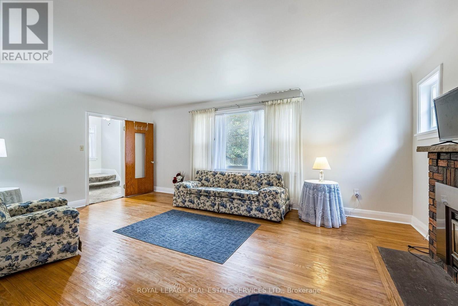 46 Frederick Street, Brampton, Ontario  L6Y 1G6 - Photo 6 - W13847676