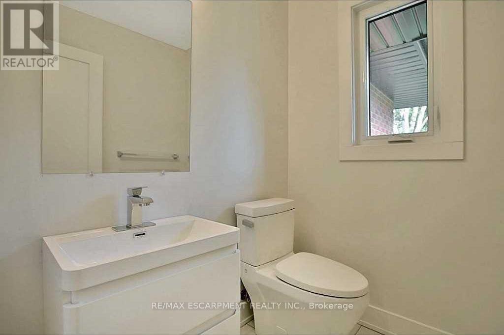 239 Guelph Line, Burlington, Ontario  L7R 3K6 - Photo 12 - W13847772