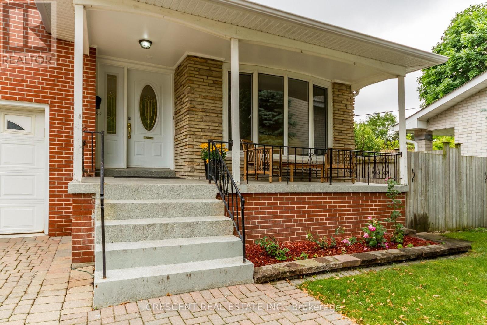 9 Clay Court, Toronto, Ontario  M9A 4S2 - Photo 4 - W13847794