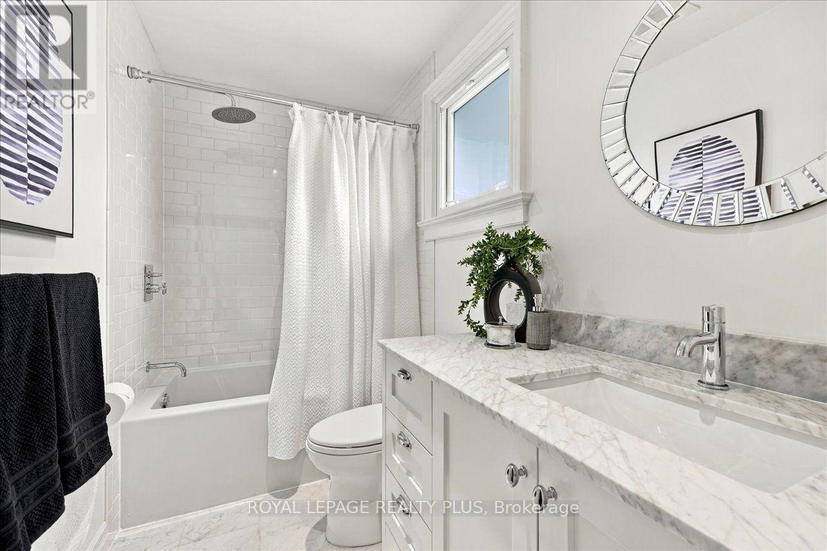 1865 Barsuda Drive, Mississauga, Ontario  L5J 1V3 - Photo 18 - W13847824