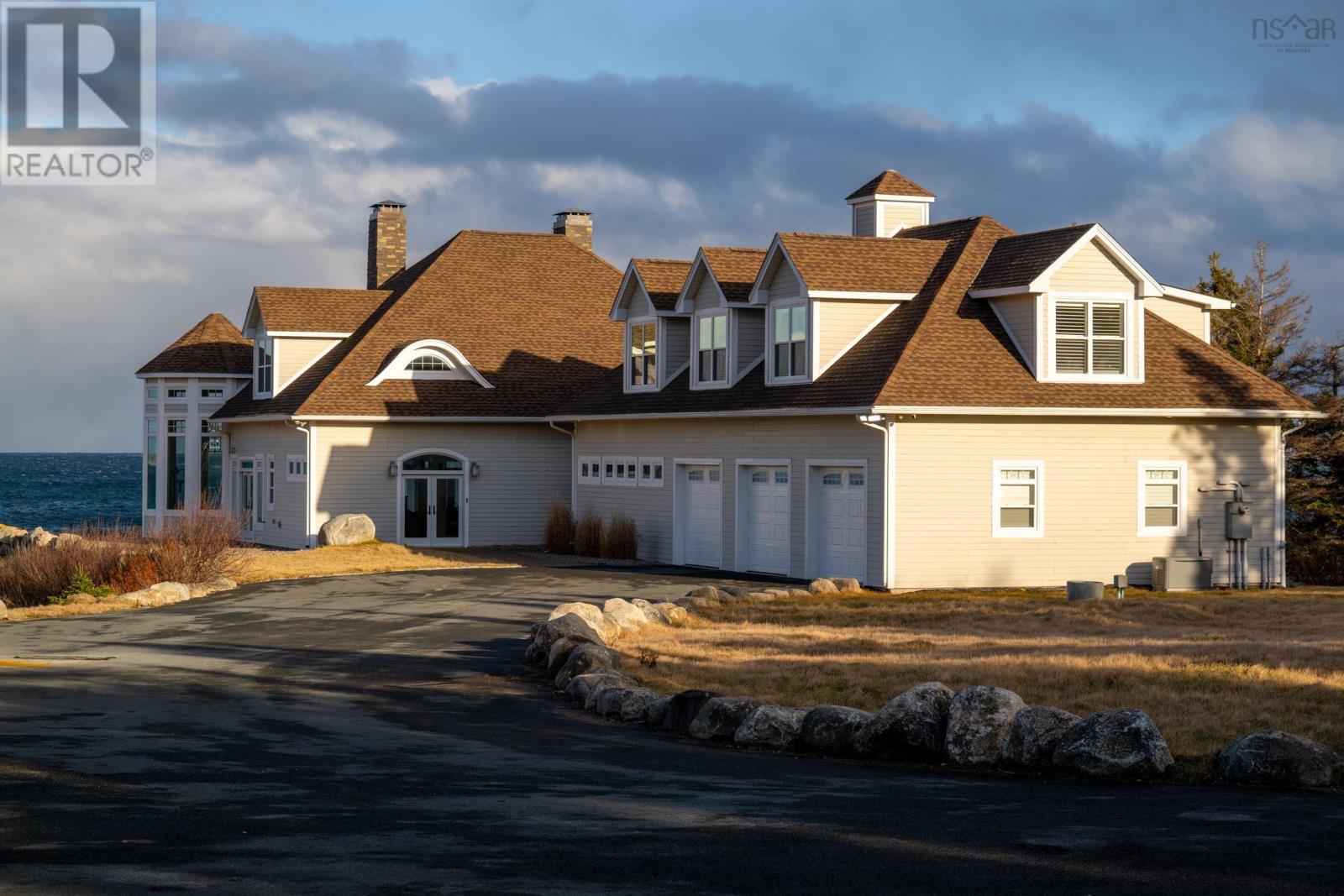 446 Ketch Harbour Road Halibut Bay Nova Scotia Canada B3V1P7 2