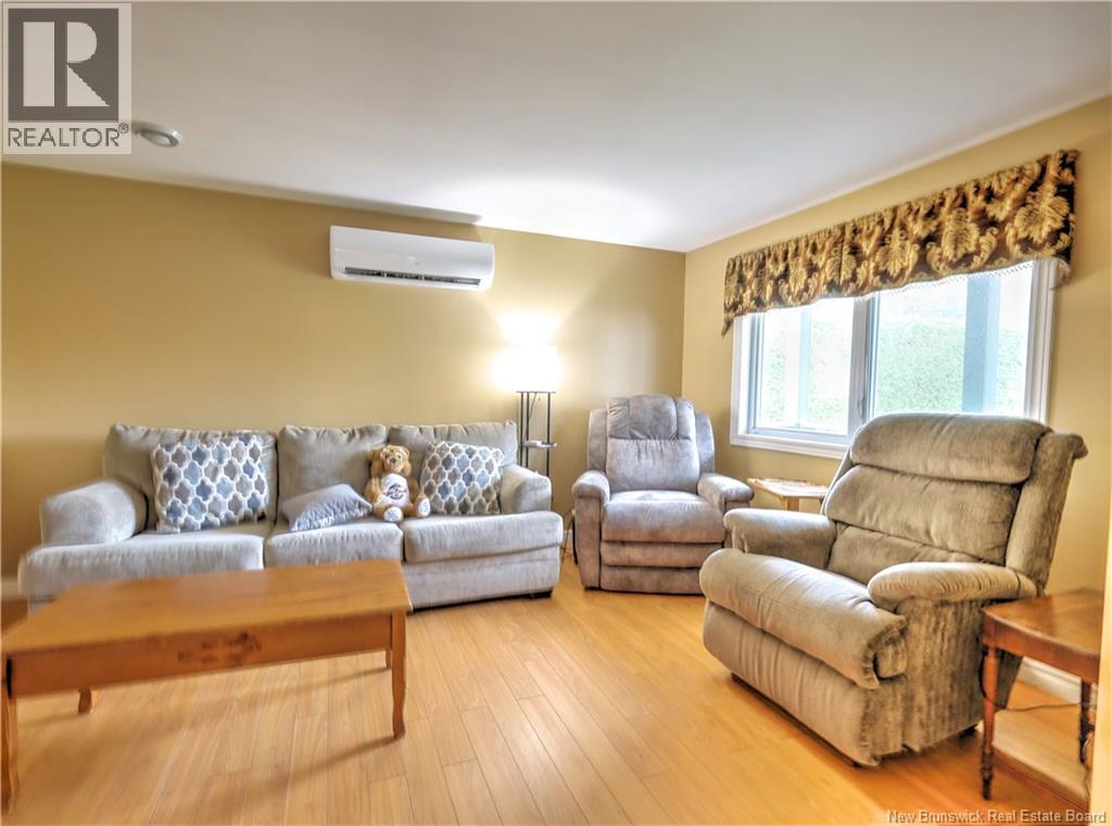 743 Waasis Road, Oromocto, New Brunswick  E2V 2N4 - Photo 4 - NB148875