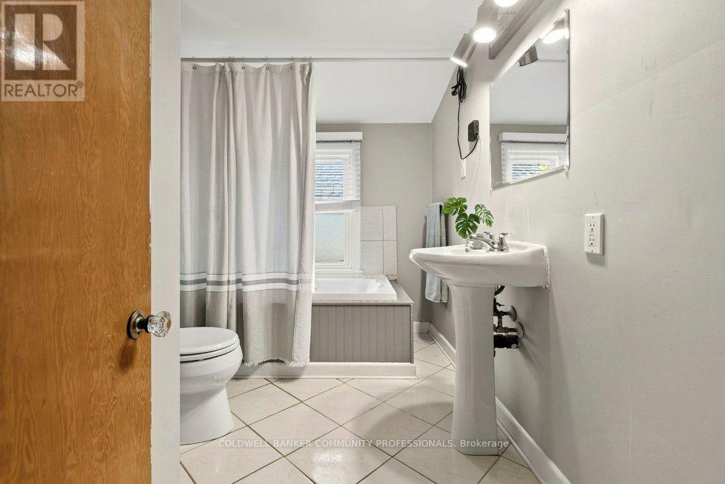 15 East 27th Street, Hamilton, Ontario  L8V 3E6 - Photo 32 - X13847536