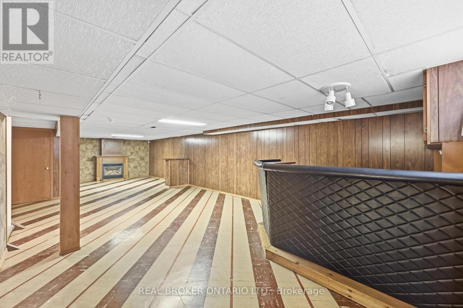 8 Hill Place, Hamilton, Ontario  L8G 2W3 - Photo 25 - X13847874