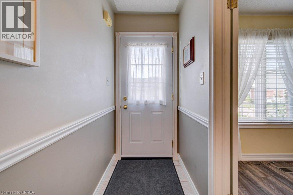 48c Harris Avenue, Brantford, Ontario  N3R 2E9 - Photo 4 - 40865662