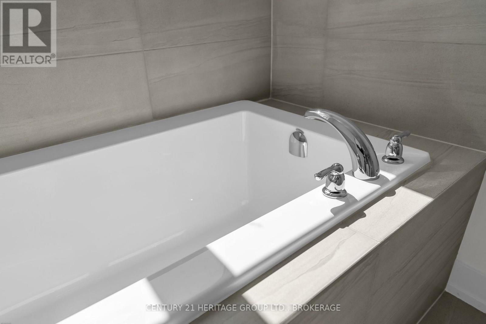 48 Dusenbury Drive, Loyalist, Ontario  K0H 2N0 - Photo 41 - X13848032